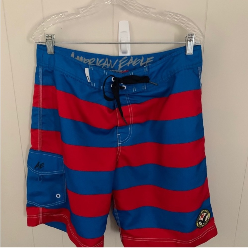 Excellent Preowned Condition American Eagle Swim Trunks Size Large.